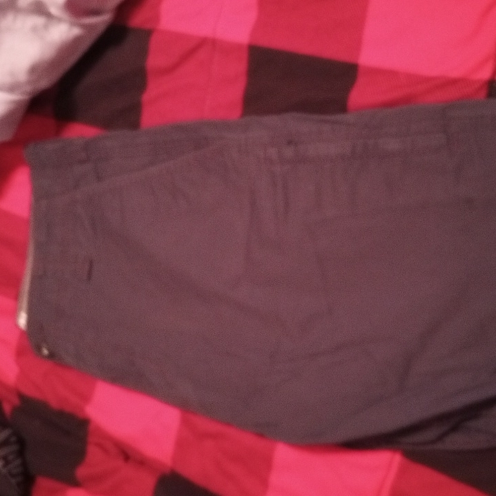 Shorts - Picture 2 of 2